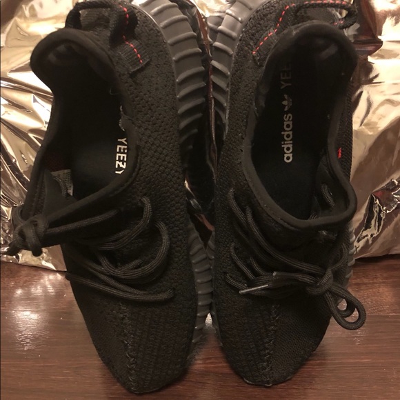 ADIDAS YEEZY BOOST 350 V2 BLACK/RED US MEN\'S 8.5 main image 5